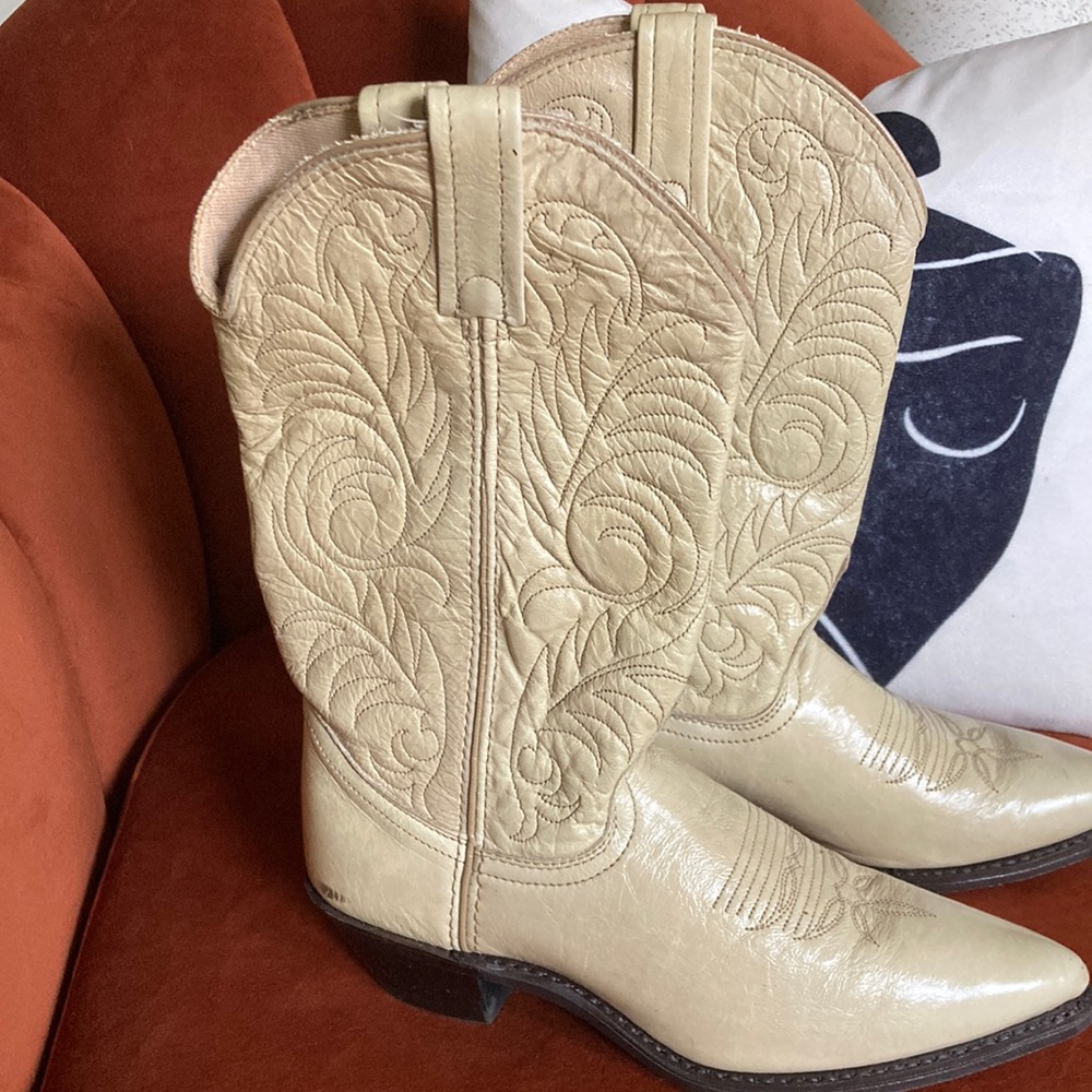 Acme leather cowboy boots